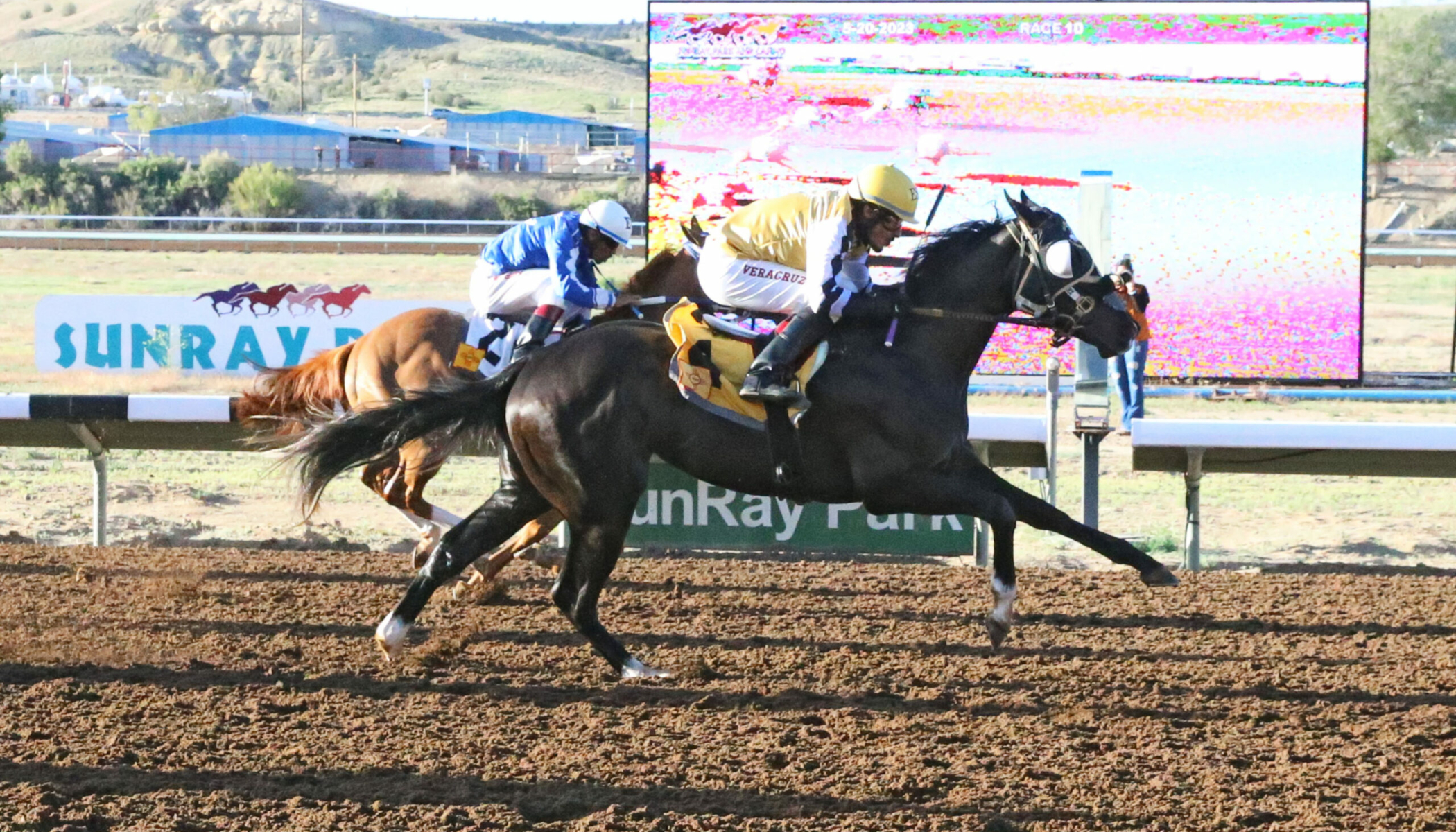 JETTING THRU CLOUDS – The New Mexico Breeders Futurity R-G2 – 05-20-23 – R10 – SunRay Park – Finish